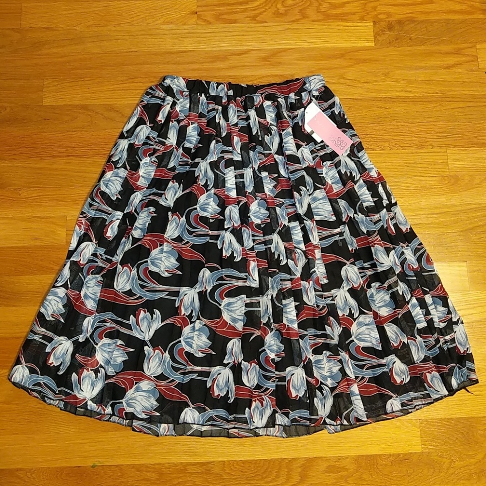 Floral print pleated skirt